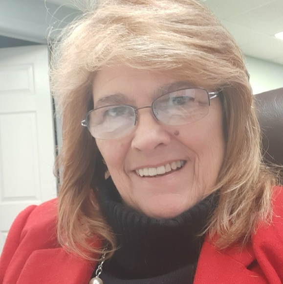 Meet your Posher, Donna - Picture 1 of 1